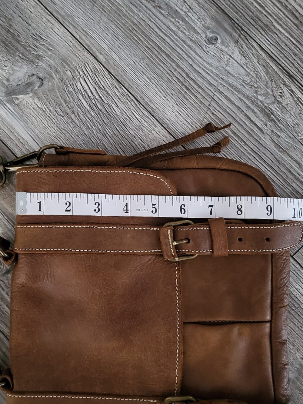 Roots Canada Vintage Tribe Leather Messenger Bag Brown - Picture 2 of 14